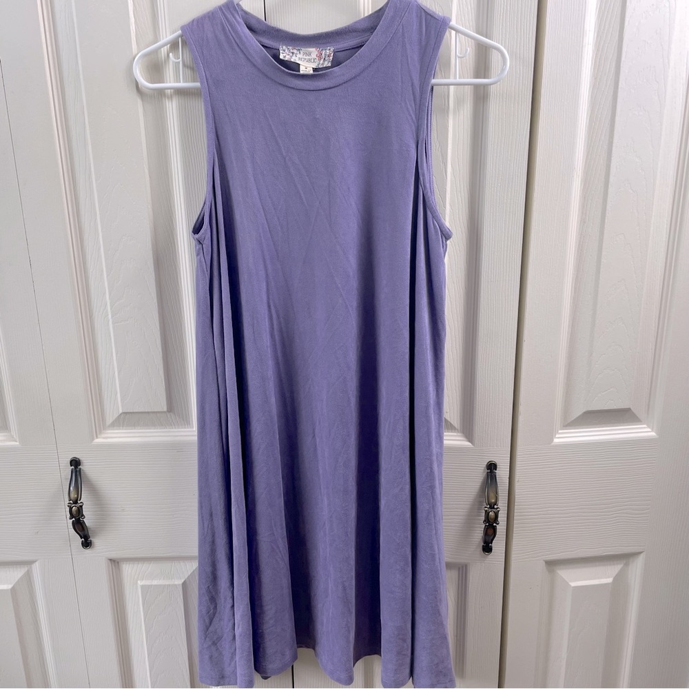 Pink Republic Suede Sleeveless Lavender Flowy Summer Dress Women’s size Medium